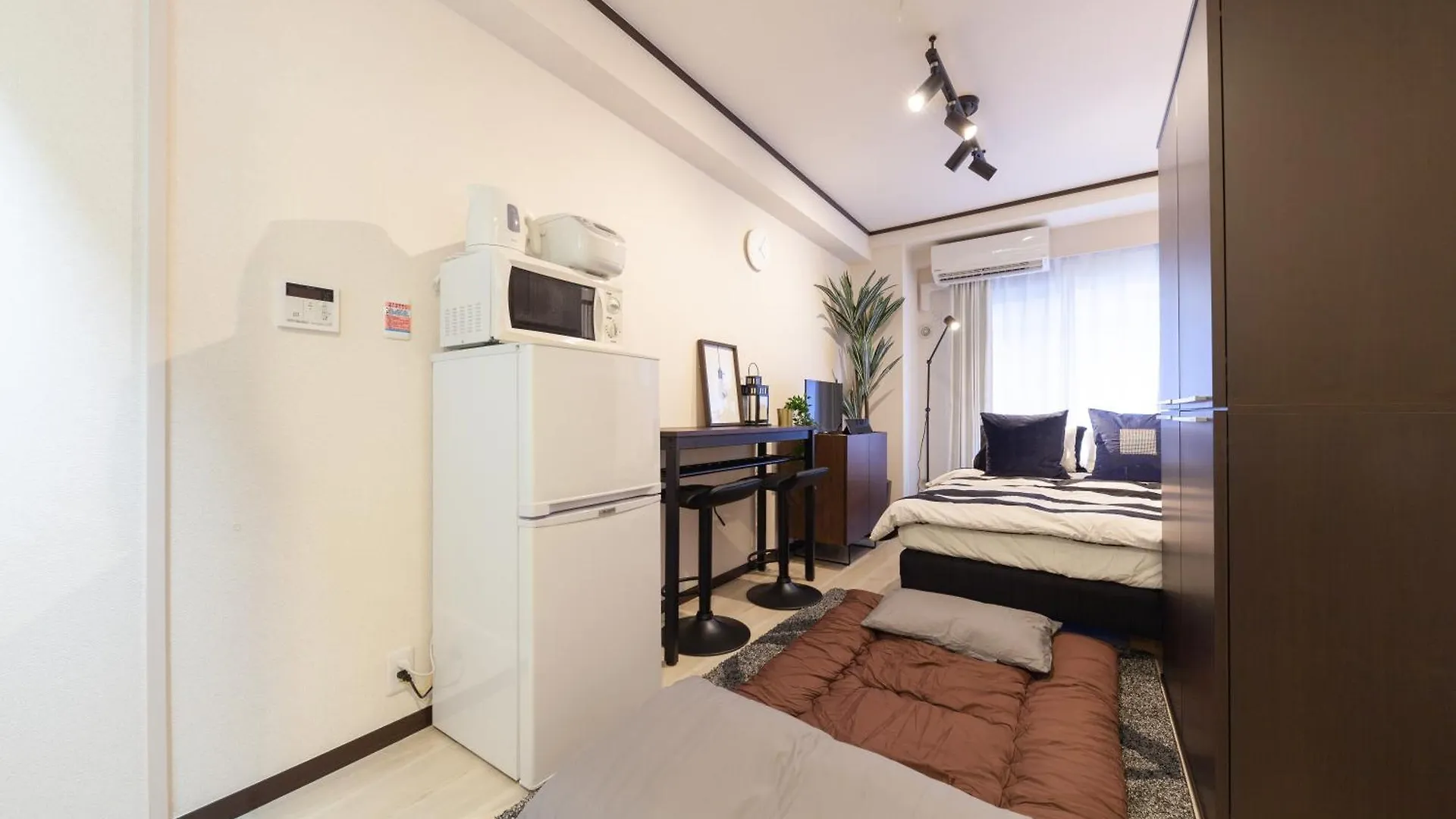 Apartamento Chez Moi Royale シェモワロワイヤル Tokio 0*,